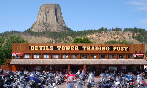 motorcycles in devils tower